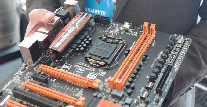 Computex 2014: GIGABYTE’s Liquid Nitrogen Memory Overclocking Motherboard, Z97X-SOC Force LN2