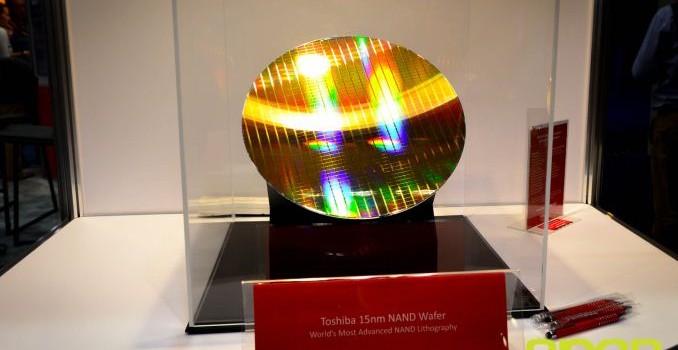 Measuring Toshiba's 15nm 128Gbit MLC NAND Die Size
