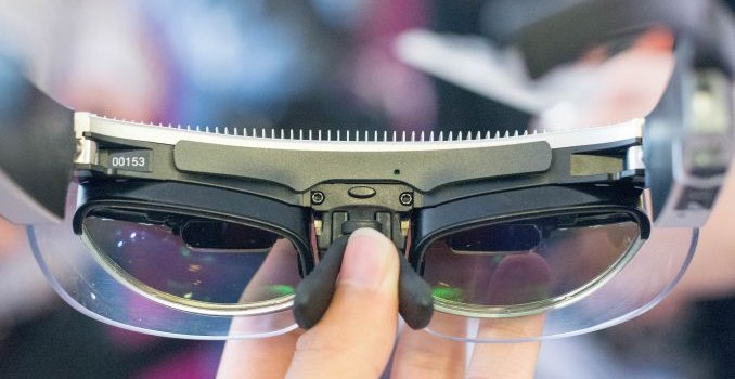 Hands On With ODG's R-7: Augmented Reality Glasses