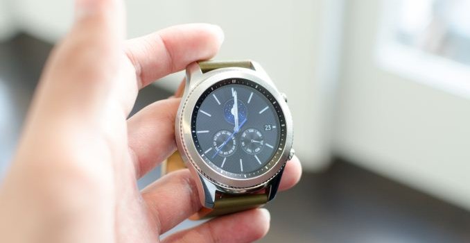 Hands On With the Samsung Gear S3