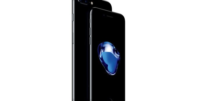 Apple Announces iPhone 7 & iPhone 7 Plus: A10 Fusion SoC, New Camera, Wide Color Gamut, Preorders Start Sept. 9th
