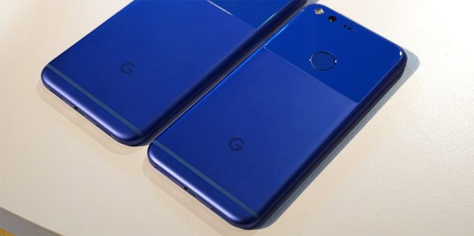 Hands On With the New Google Pixel Phones