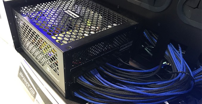 Seasonic Demos PRIME Fanless Titanium: 600 W, 12-Year Warranty, 80Plus Titanium