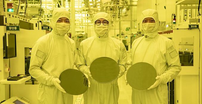 Samsung Starts 3nm Production: The Gate-All-Around (GAAFET) Era Begins