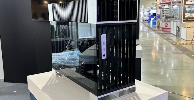 Streacom's SG10 Passive Cooling Case Can Handle Even a GeForce RTX 4080 without Fans
