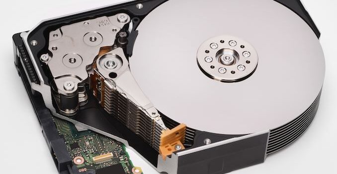 Report: Seagate, Western Digital Hike HDD Prices Amid Surge In Demand